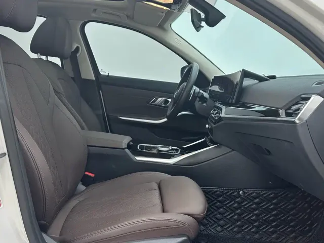 BMW 3 Series — Фото автомобиля 9