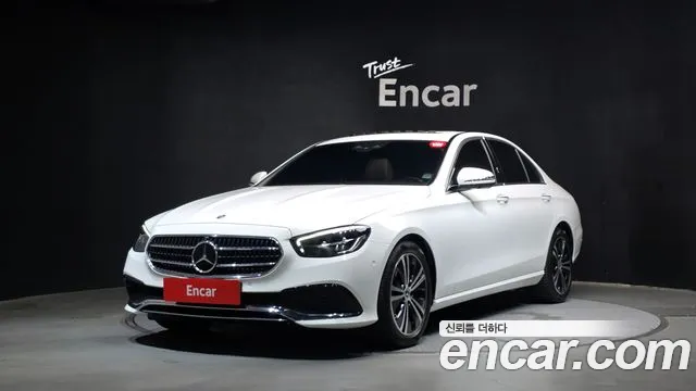 Фотография автомобиля — Mercedes-Benz E-Class W213