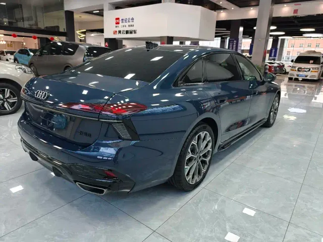 Audi A6L — Фото автомобиля 9