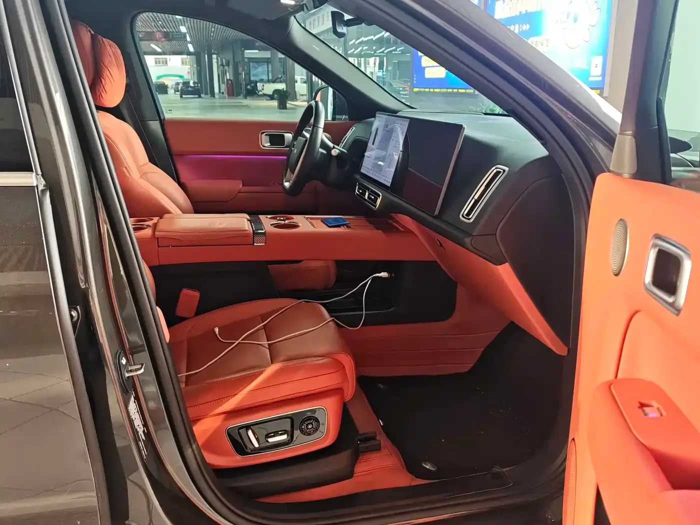 Li Auto Li L8 2024 Pro — Фото автомобиля 8