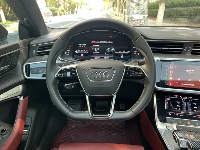 Audi A7L — Фото автомобиля 16