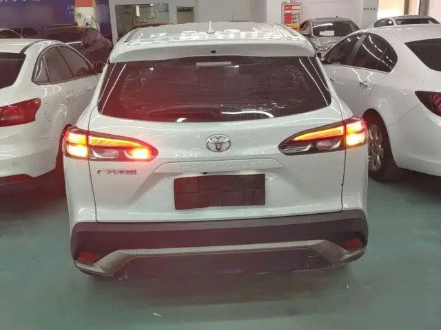 Toyota Frontlander — Фото автомобиля 5
