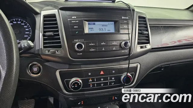 KG_Mobility_Ssangyong Rexton Новый Rexton Sport Khan Дизель 2.2 4WD — Фото автомобиля 14