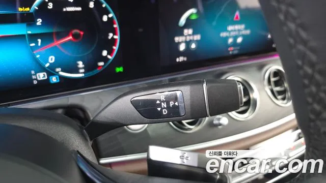 Mercedes-Benz E-Class W213 — Фото автомобиля 12