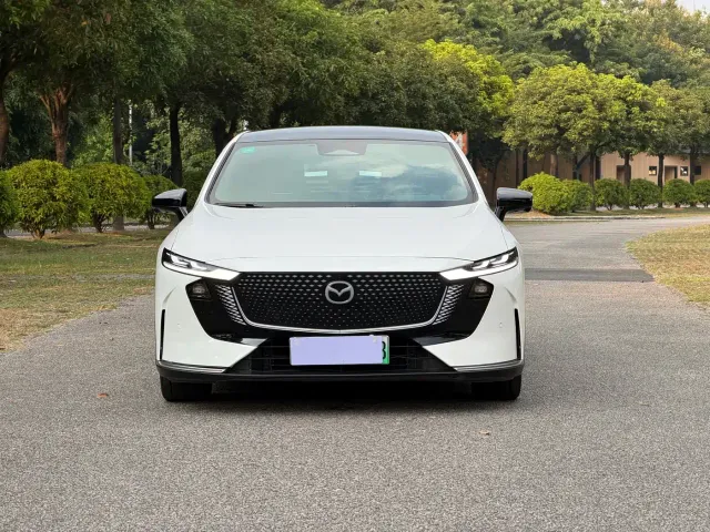 Mazda EZ-6 — Фото автомобиля 2