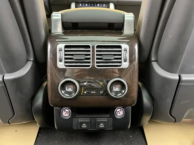 Land Rover Range Rover 2021 3.0 L6 Heritage Edition — Фото автомобиля 26