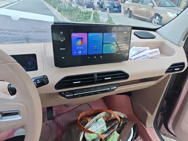Geely Panda — Фото автомобиля 9