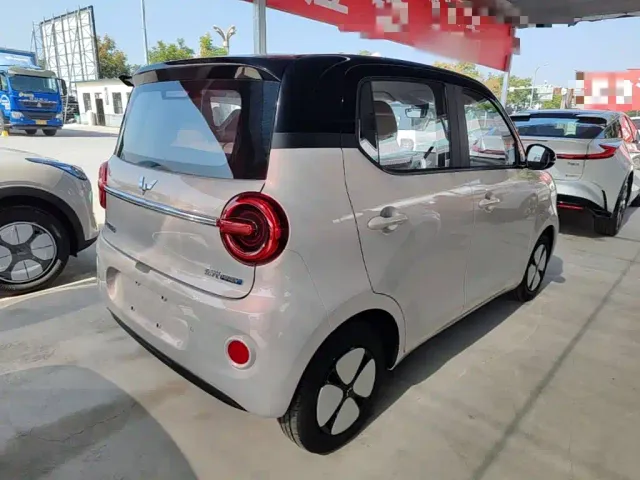 Wuling Hongguang Mini EV — Фото автомобиля 6