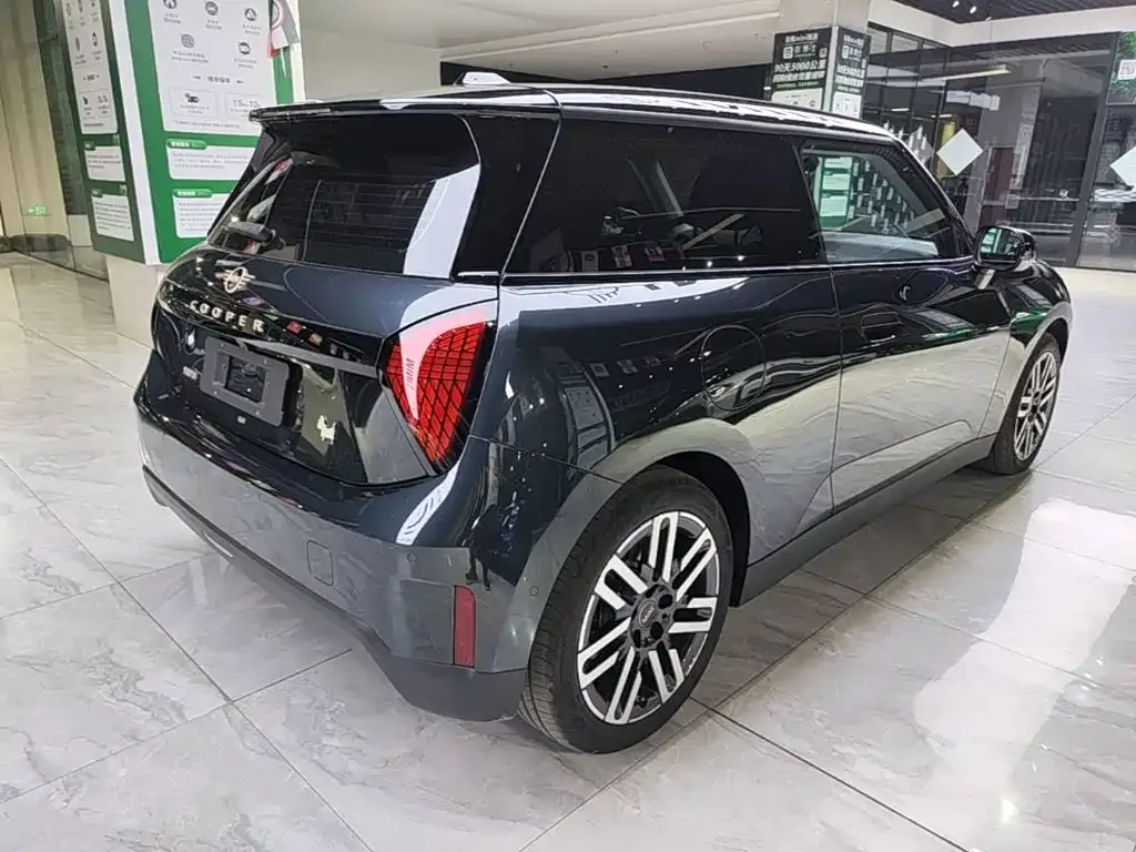 MINI Electric MINI COOPER 2025 Model 456km COOPER E Classic — Фото автомобиля 6