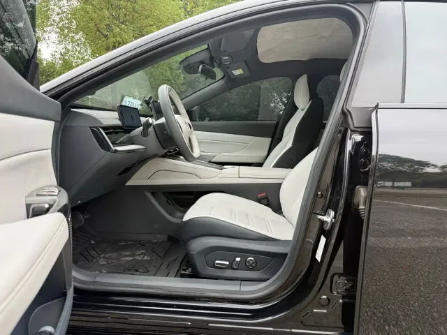 Dongfeng eπ 007 — Фото автомобиля 6