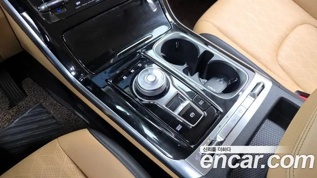 Kia Canival Carnival 4 поколение Бензин 9 мест Noblesse — Фото автомобиля 9