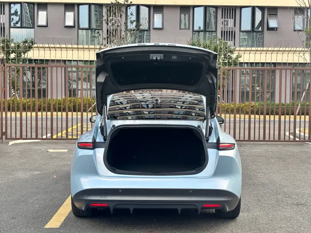 Nio ET5 — Фото автомобиля 18