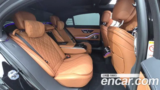 Mercedes-Benz S-Class — Фото автомобиля 10