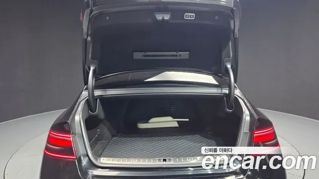 Genesis G90 — Фото автомобиля 20