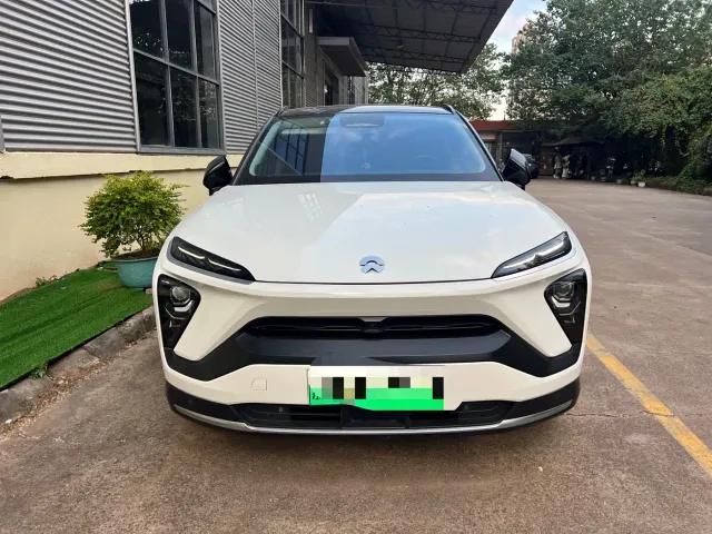 Nio ES6 — Фото автомобиля 2