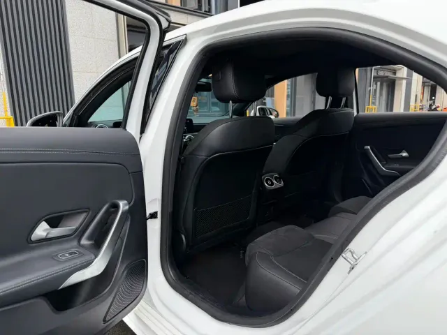 Mercedes-Benz A-Class — Фото автомобиля 10