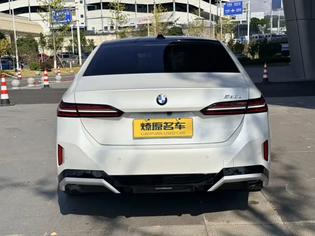 BMW 5 Series — Фото автомобиля 6