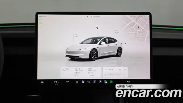 Tesla Model 3 — Фото автомобиля 10