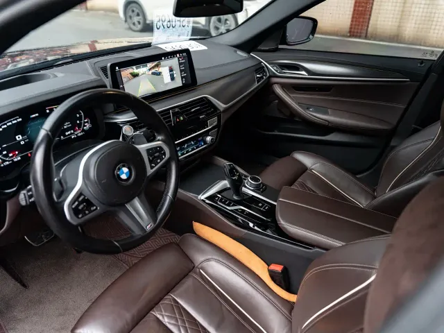 BMW 5 Series — Фото автомобиля 7