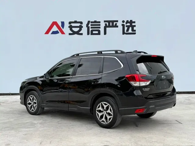 Subaru Forester — Фото автомобиля 6