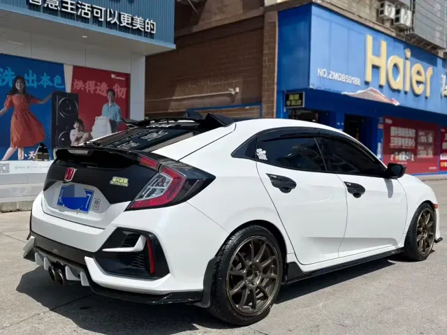 Honda Civic — Фото автомобиля 9
