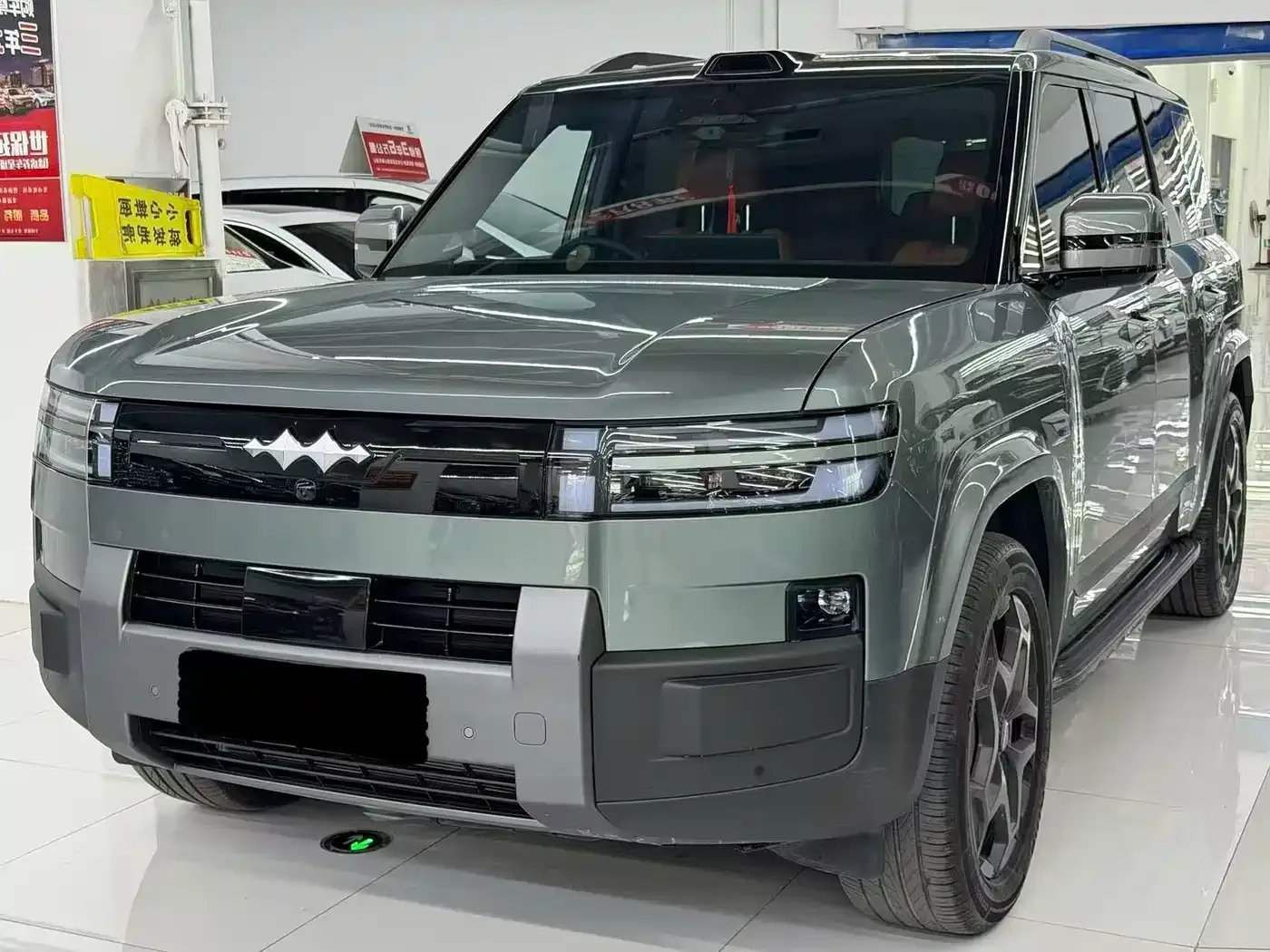 Fang Cheng Bao Titanium 7 2025 AWD Base Model — Фото автомобиля 3