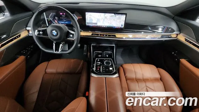 BMW 7-Series — Фото автомобиля 7