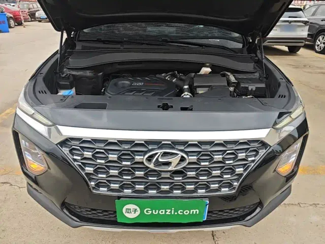 Hyundai Santa Fe — Фото автомобиля 19