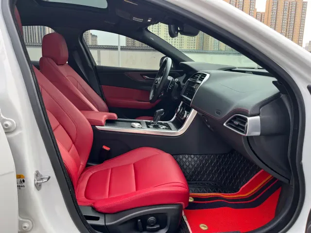Jaguar XEL — Фото автомобиля 12