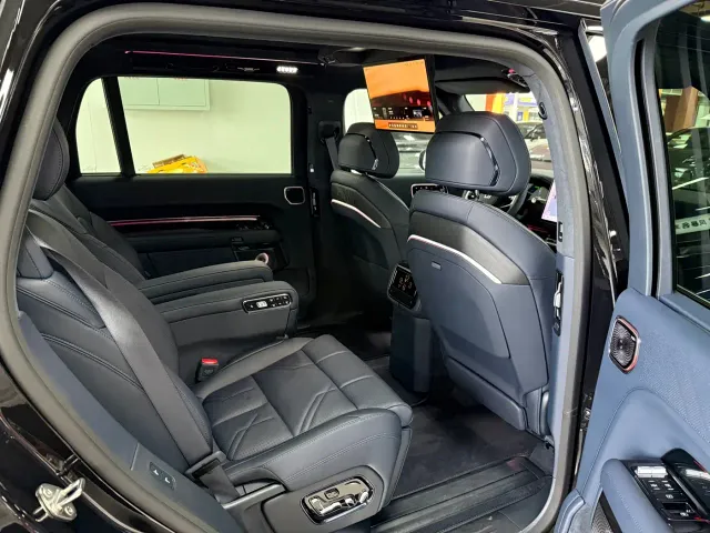 ZEEKR Zeekr 9X 2025 model Ultra Edition 70kWh — Фото автомобиля 16