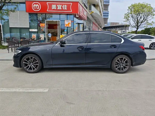 BMW 3 Series — Фото автомобиля 3