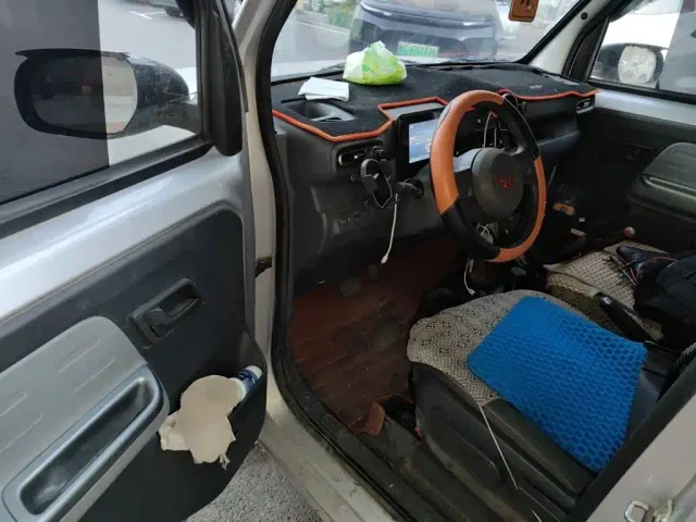 Wuling Zhiguang NEV — Фото автомобиля 12