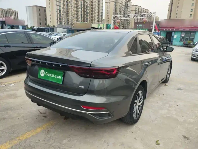 Geely Emgrand — Фото автомобиля 6