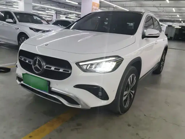 Фотография автомобиля — Mercedes-Benz GLA-Class