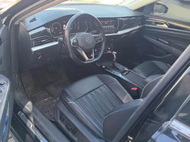 Volkswagen Passat — Фото автомобиля 8