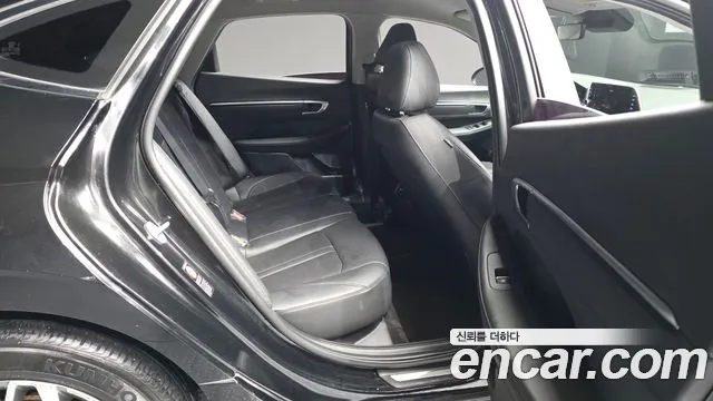 Hyundai Sonata — Фото автомобиля 11