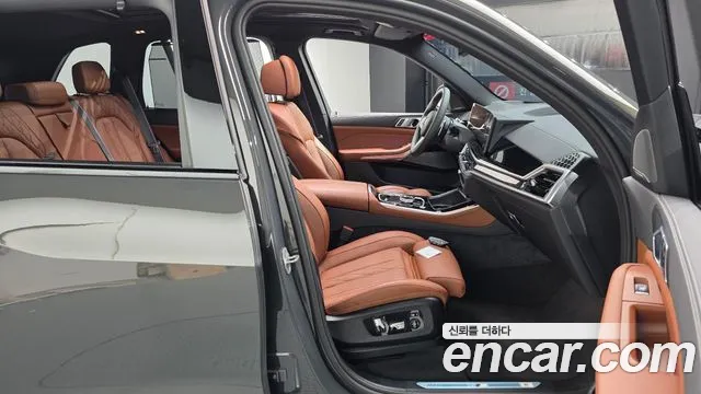 BMW X5 xDrive 40i M Sport Pro — Фото автомобиля 23