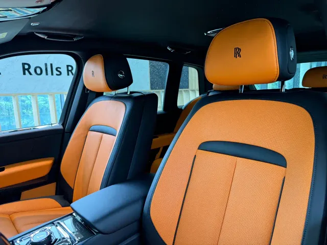 Rolls-Royce Cullinan — Фото автомобиля 7