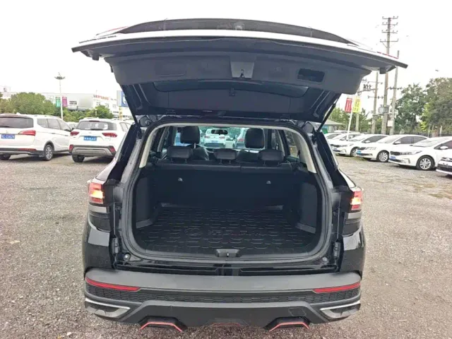 Dongfeng Fengshen AX7 — Фото автомобиля 18
