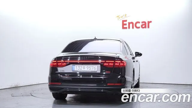 Audi A8 55 TFSI quattro Premium LWB — Фото автомобиля 4