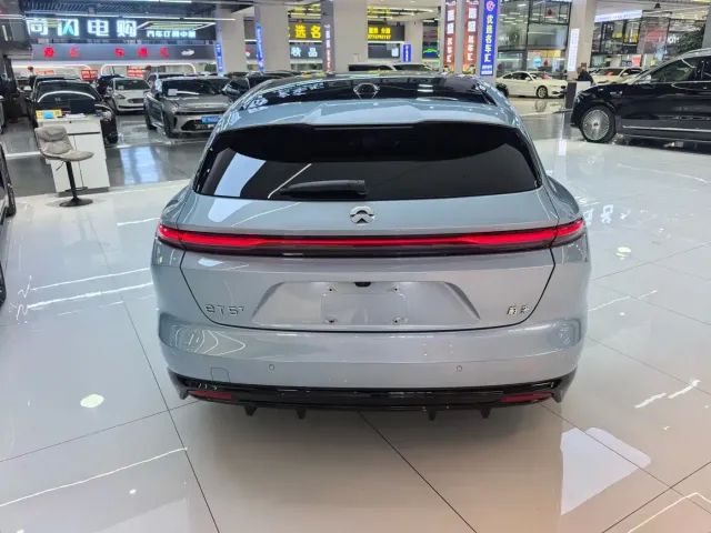 Nio ET5 Touring — Фото автомобиля 17