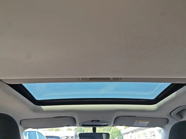 Geely Emgrand — Фото автомобиля 17