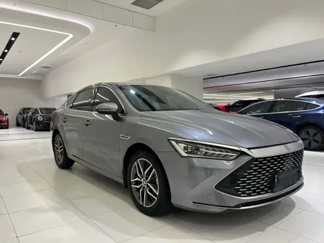BYD Qin PLUS — Фото автомобиля 20