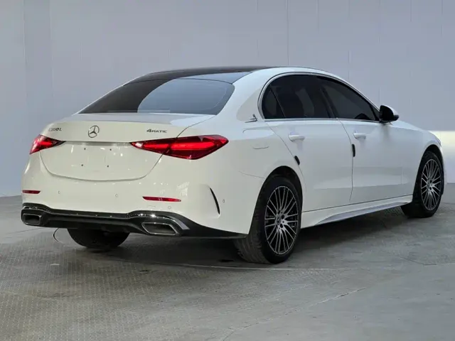 Mercedes-Benz C-Class — Фото автомобиля 4