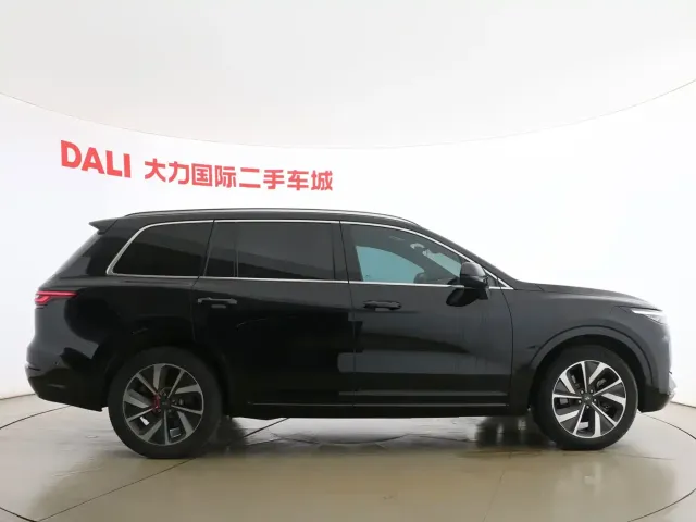 Li Auto ONE — Фото автомобиля 4