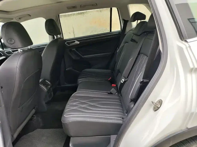 Volkswagen Tiguan L — Фото автомобиля 16