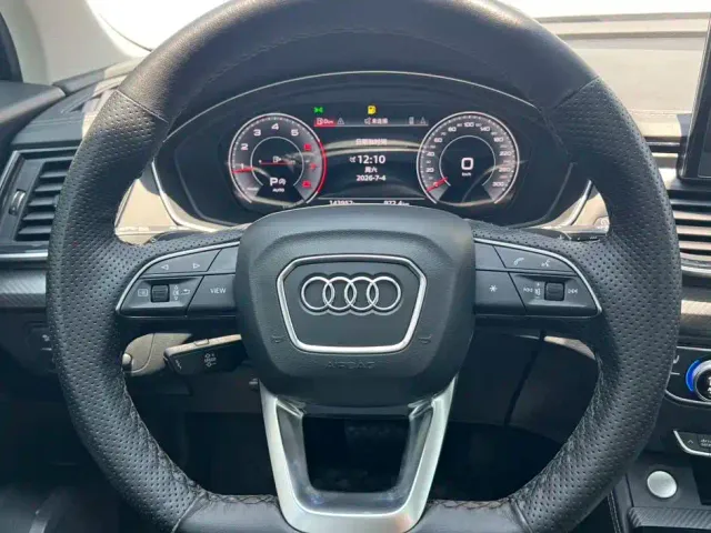 Audi Q5L — Фото автомобиля 8