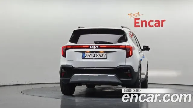 Kia Seltos Новый Seltos Бензин 1.6 турбо 2WD — Фото автомобиля 4