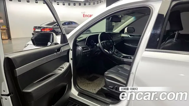 Hyundai Palisade Palisade Дизель 2.2 2WD — Фото автомобиля 10