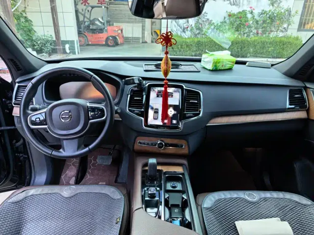 Volvo Volvo XC90 2022 B6 Smart Elite Luxury 7-Seater — Фото автомобиля 5
